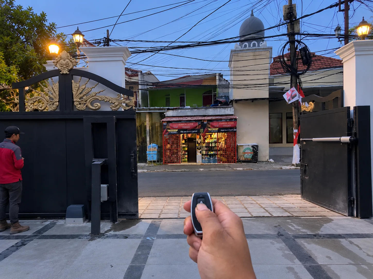 Proyek kombinasi pagar sliding dan swing otomatis menggunakan remote control